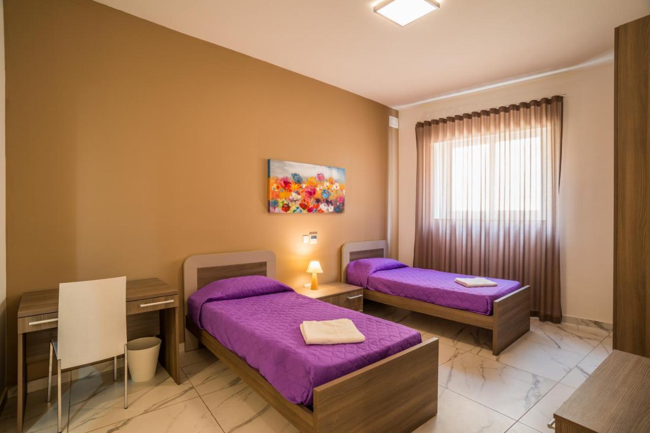 The Sea-Bank Villa Apartments Marsaskala Kültér fotó
