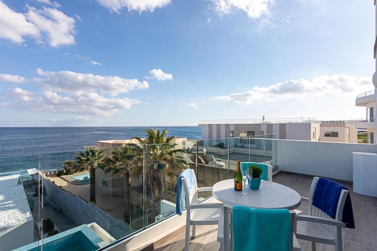 The Sea-Bank Villa Apartments Marsaskala Kültér fotó