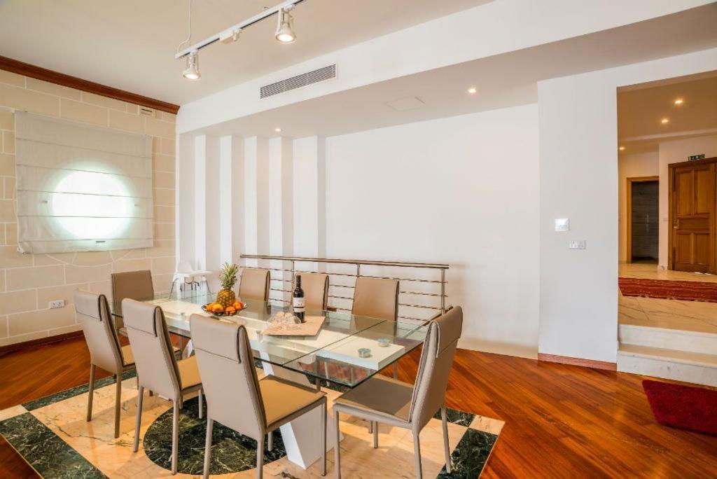 The Sea-Bank Villa Apartments Marsaskala Kültér fotó